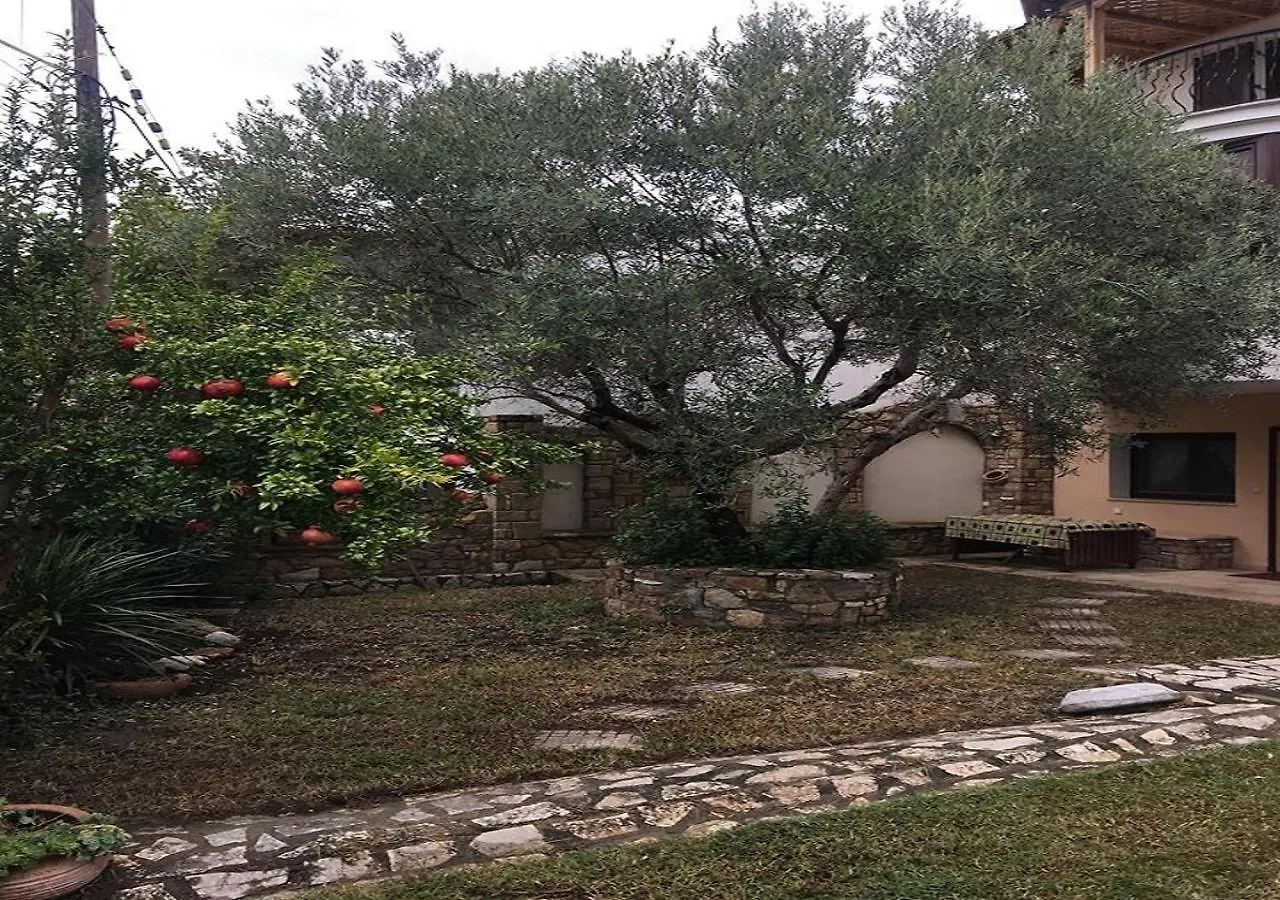 Aslanis-Souroti Garden Family Suite Daire