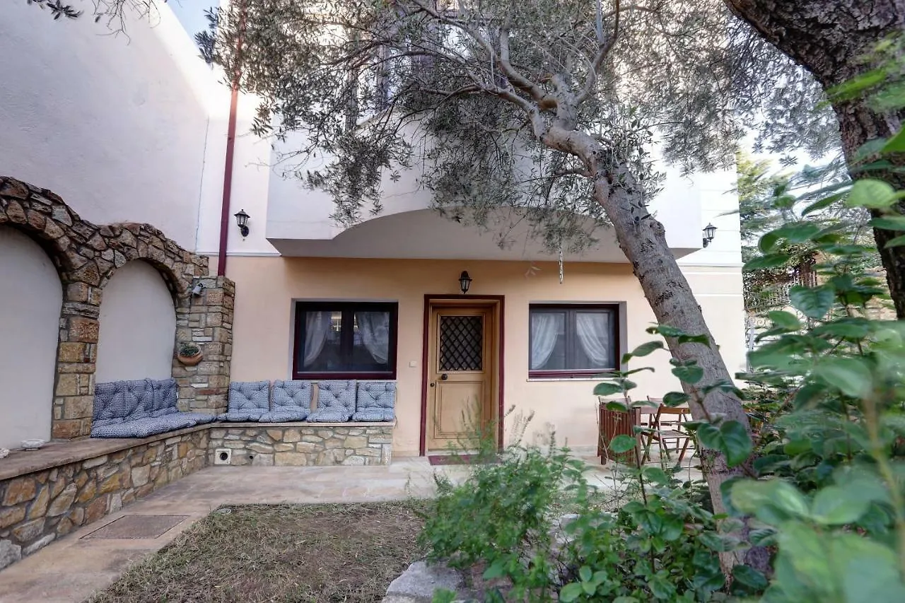 Aslanis-Souroti Garden Family Suite Daire